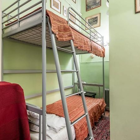 Jozsef-Corvin Central Budapest Extérieur photo