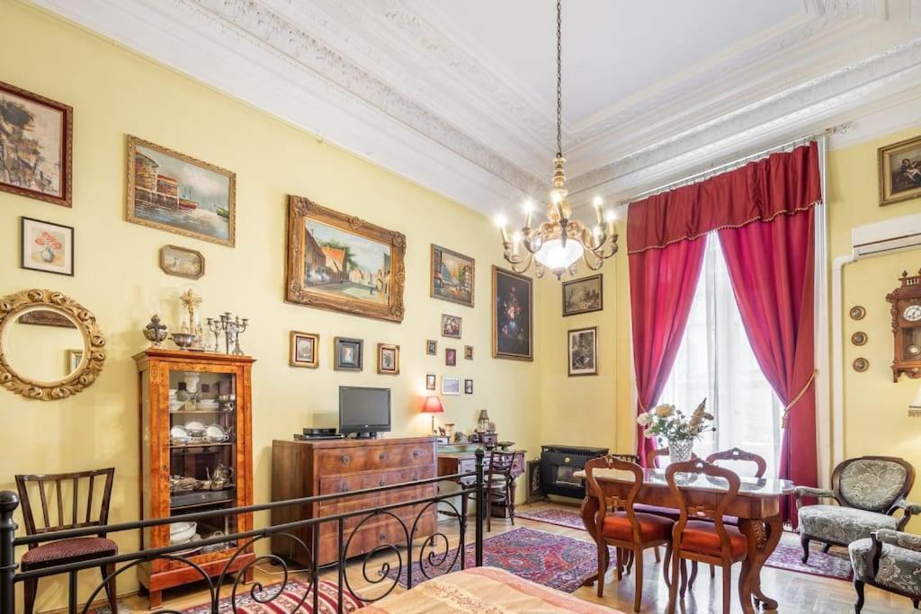 Jozsef-Corvin Central Budapest Extérieur photo